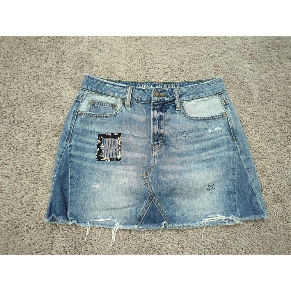 American Eagle Skirt‎ Womens 4 Blue Denim Patched Raw Hem Mini Classic Y2K
